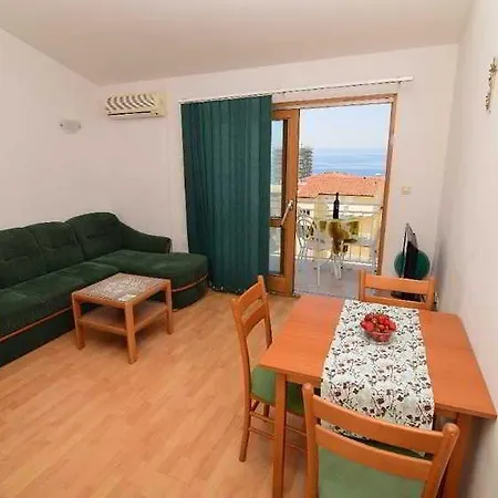 Apartment Renata *