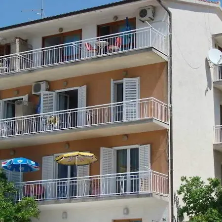 Renata Apartment *